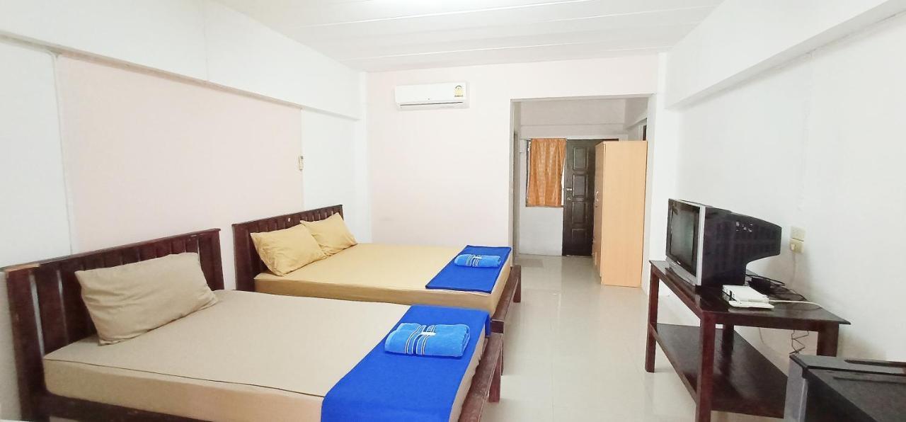 Banyan Resort Bangsaen Buitenkant foto