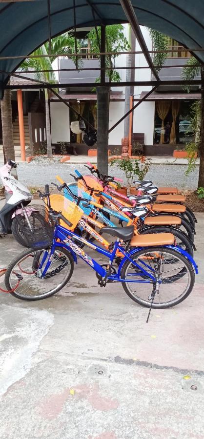 Banyan Resort Bangsaen Buitenkant foto