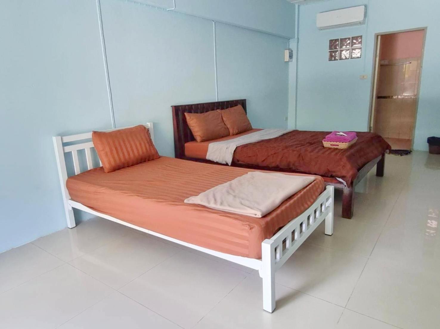 Banyan Resort Bangsaen Buitenkant foto