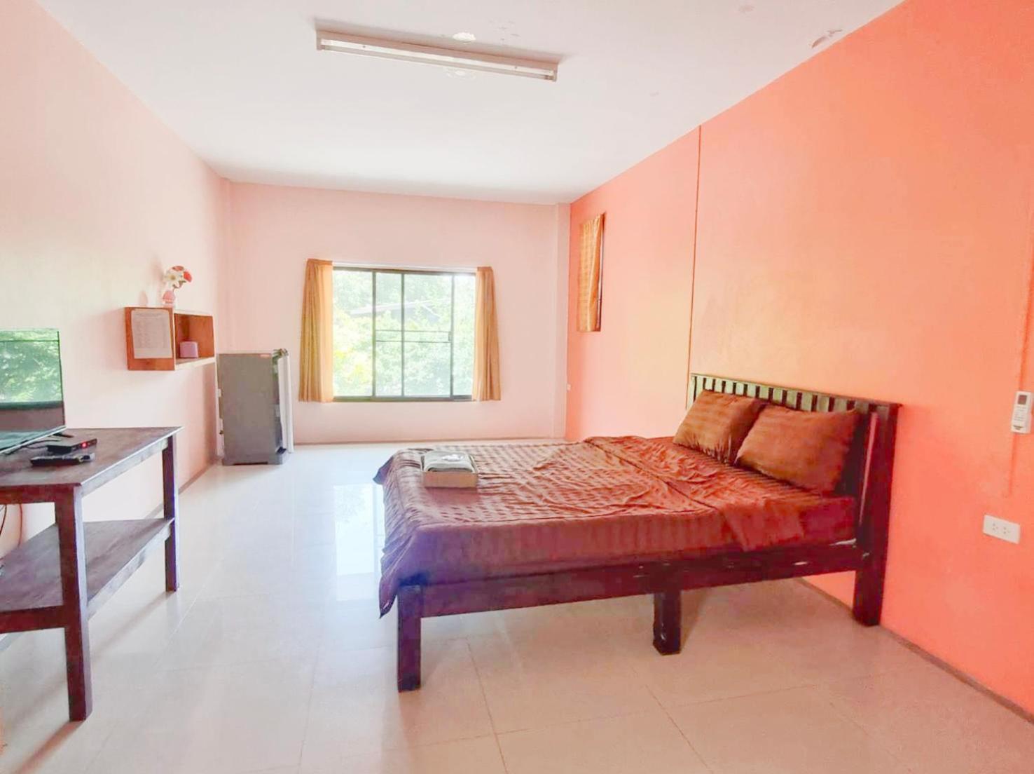 Banyan Resort Bangsaen Buitenkant foto